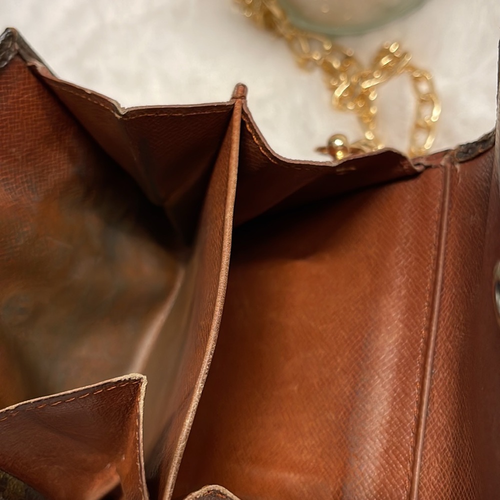 Louis Vuitton | Monogram Elise Wallet | Vintage | Box Included - Picture 8 of 11